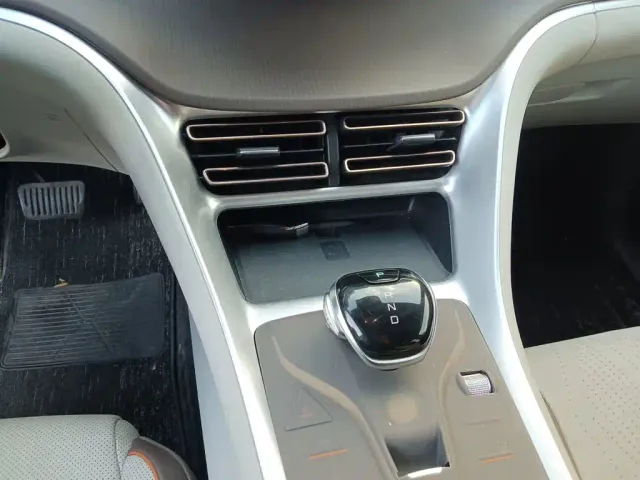 BYD Song Pro — Фото автомобиля 10