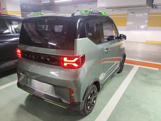 Wuling Hongguang Mini EV — Фото автомобиля 6