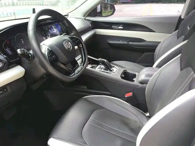 Dongfeng Fengshen E70 — Фото автомобиля 6