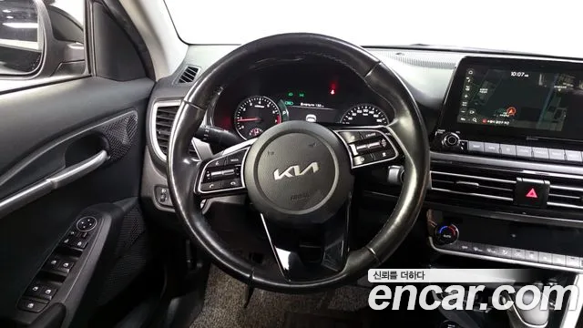 Kia Seltos — Фото автомобиля 13