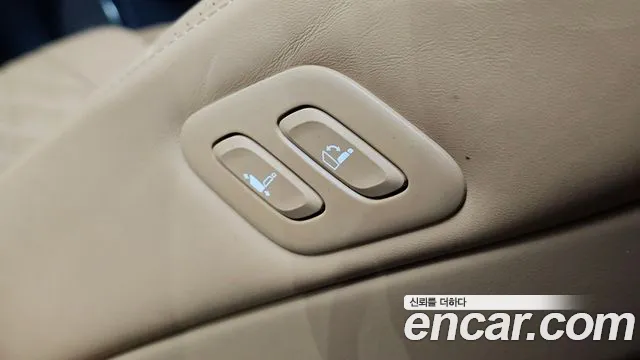 Genesis GV80 — Фото автомобиля 28