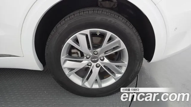 Genesis GV70 2.5T Бензин AWD — Фото автомобиля 21