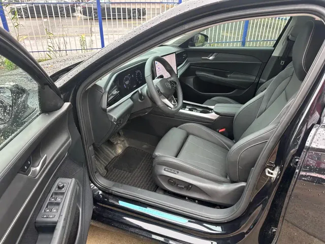 Volkswagen Passat — Фото автомобиля 4