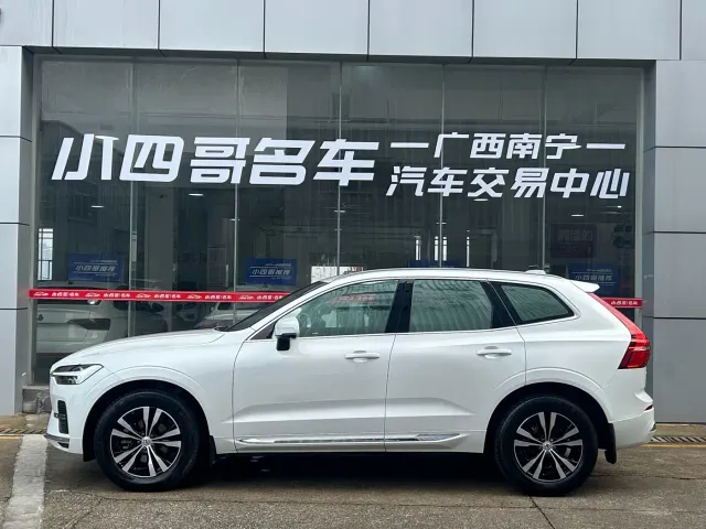 Volvo XC60 — Фото автомобиля 3