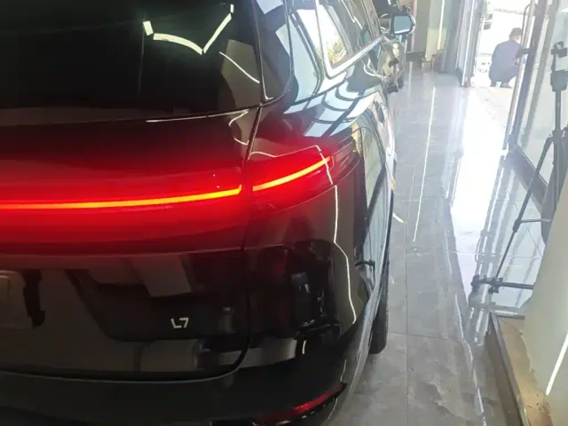 Li Auto Li Auto L7 2024 Pro — Фото автомобиля 7