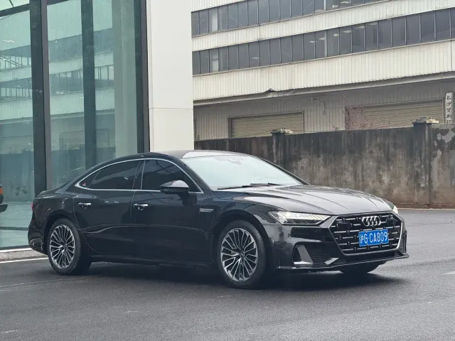 Audi Audi A7L 2024 45 TFSI Luxury — Фото автомобиля 3