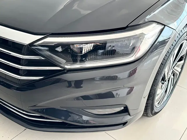 Volkswagen Sagitar — Фото автомобиля 3