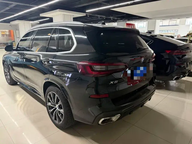 BMW X5 — Фото автомобиля 7
