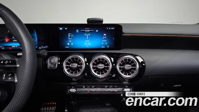Mercedes-Benz A-Class — Фото автомобиля 11