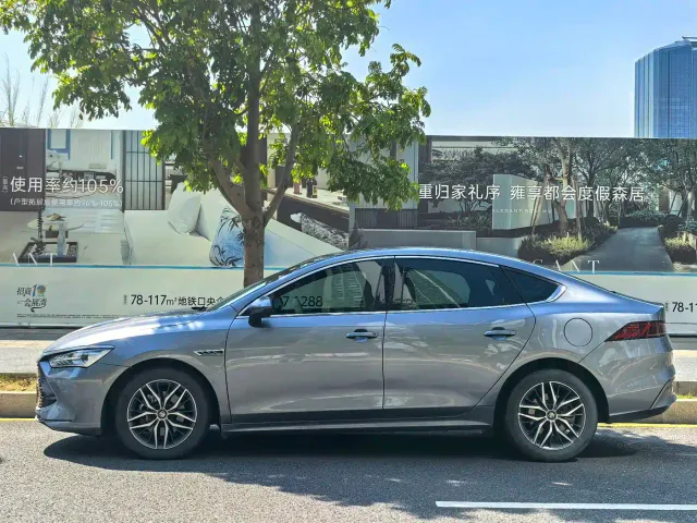 BYD Qin PLUS — Фото автомобиля 28