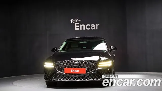 Genesis G80 Бензин 3.5 турбо AWD — Фото автомобиля 3