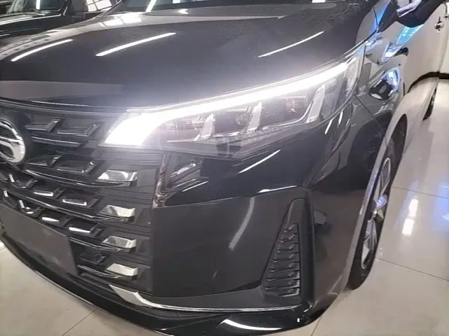 GAC Trumpchi M6 — Фото автомобиля 23