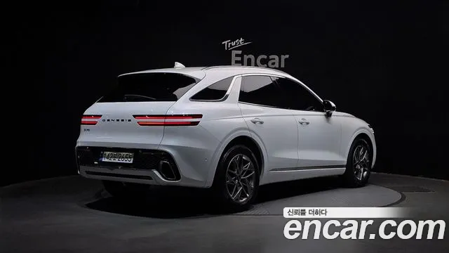 Genesis GV70 2.5T Бензин 2WD — Фото автомобиля 2