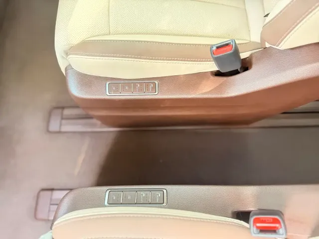Bestune Besturn M9 — Фото автомобиля 12