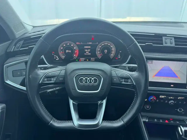 Audi Q3 — Фото автомобиля 10