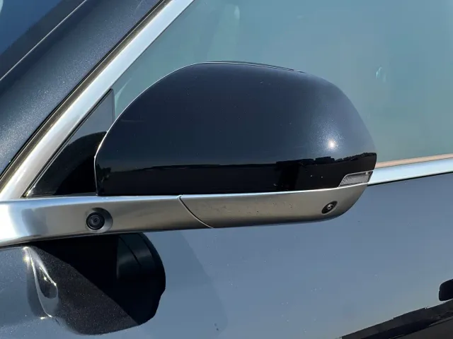 Li Auto L8 — Фото автомобиля 7