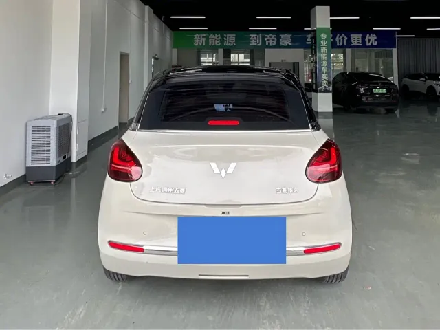 Wuling Bingo — Фото автомобиля 3