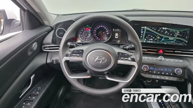 Hyundai AVANTE Avante (CN7) — Фото автомобиля 13