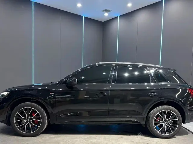 Audi Q5L — Фото автомобиля 5