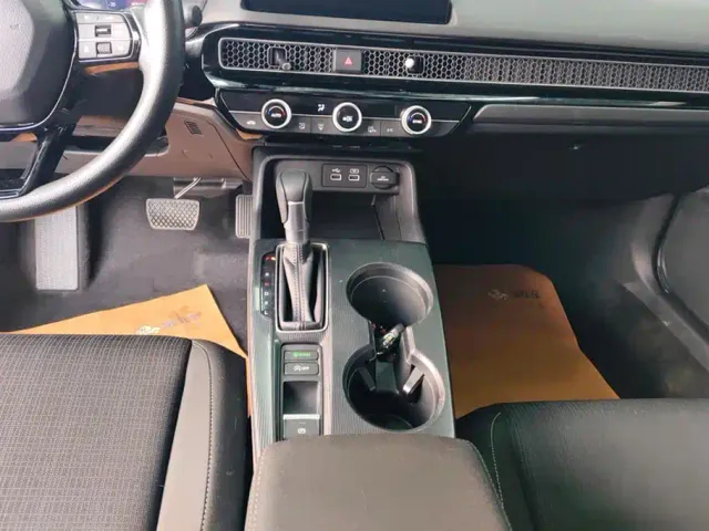 Honda Civic — Фото автомобиля 16