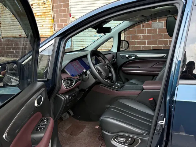 GAC Trumpchi M6 — Фото автомобиля 7