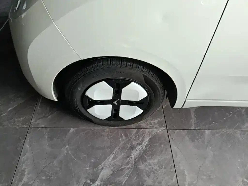 Wuling Motors Hongguang MINIEV 2024 3rd Gen 215km Advanced — Фото автомобиля 22