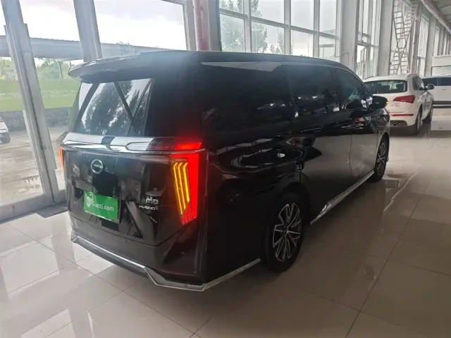 GAC Trumpchi M8 — Фото автомобиля 6
