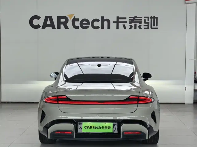 Xiaomi SU7 — Фото автомобиля 5