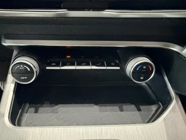Geely Binyue — Фото автомобиля 14