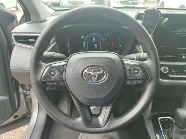 Toyota Corolla Cross — Фото автомобиля 10