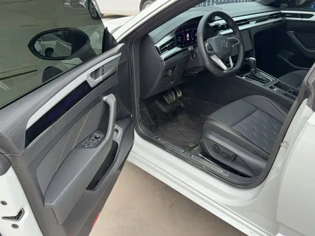 Volkswagen CC — Фото автомобиля 13