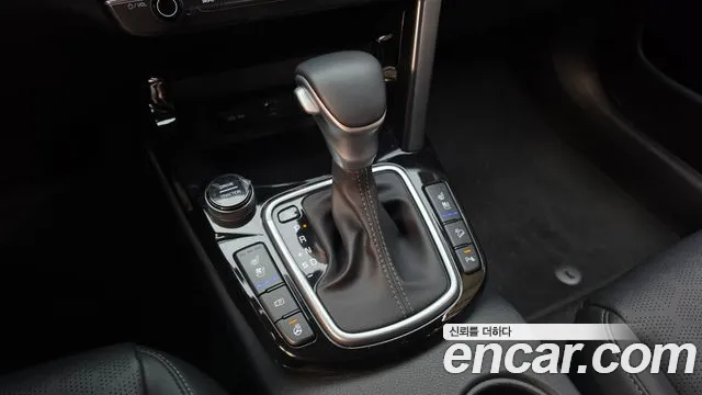 Kia Seltos New — Фото автомобиля 12