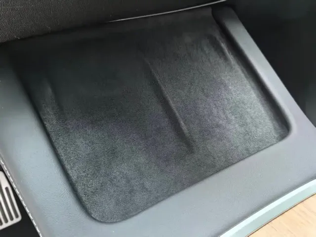 Tesla Model Y — Фото автомобиля 17