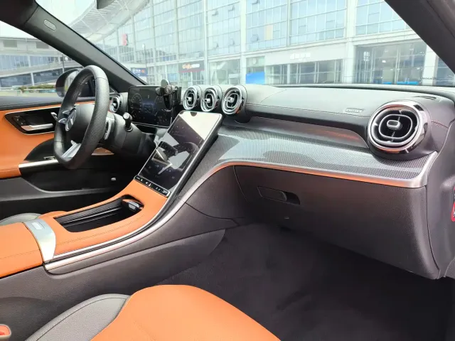 Mercedes-Benz C-Class — Фото автомобиля 19