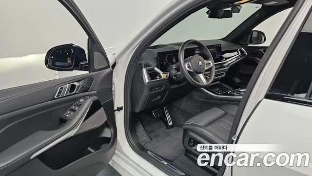 BMW X5 xDrive 40i M Sport — Фото автомобиля 7
