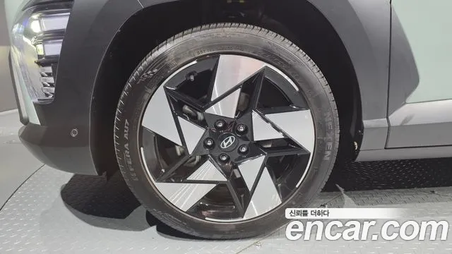 Hyundai Kona Kona (SX2) Бензин 1.6 Turbo 4WD — Фото автомобиля 5