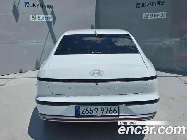 Hyundai Grandeur GN7 — Фото автомобиля 6