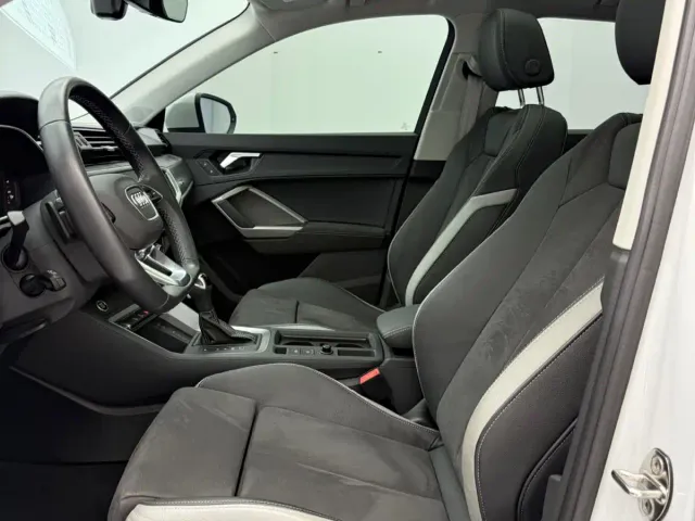 Audi Q3 — Фото автомобиля 10