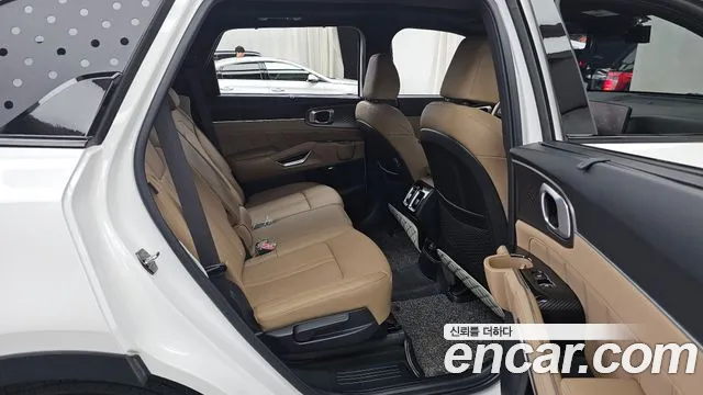 Kia Sorento Новый Sorento 4 поколение Бензин 2.5T 2WD — Фото автомобиля 12