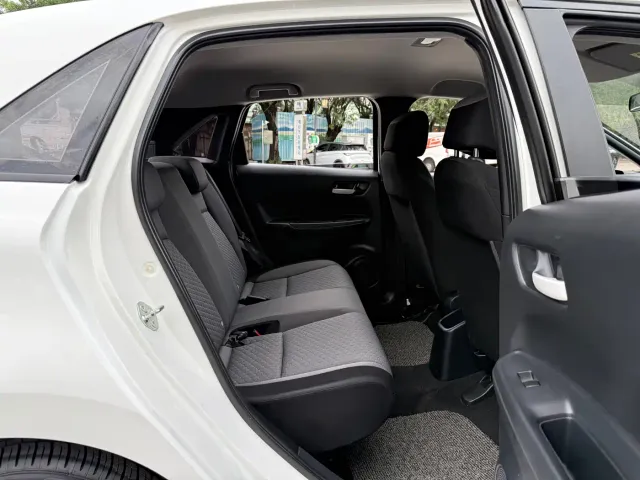 Honda Fit — Фото автомобиля 15