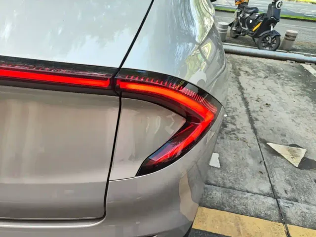Wuling Starlight — Фото автомобиля 7