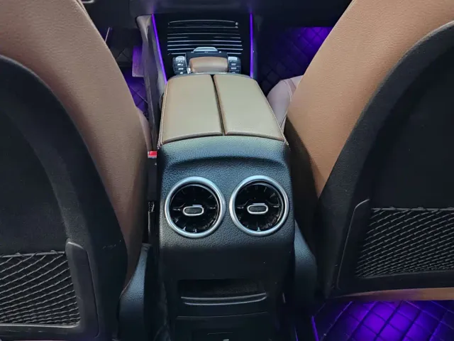 Mercedes-Benz GLB-Class — Фото автомобиля 11