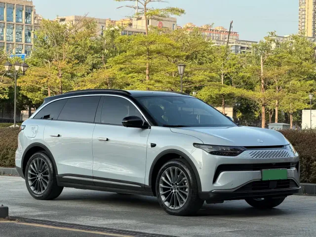 Leapmotor C11 — Фото автомобиля 17