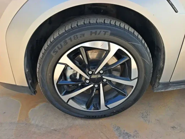 GAC Aion Y — Фото автомобиля 22