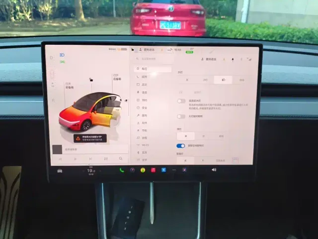 Tesla Model Y L — Фото автомобиля 12