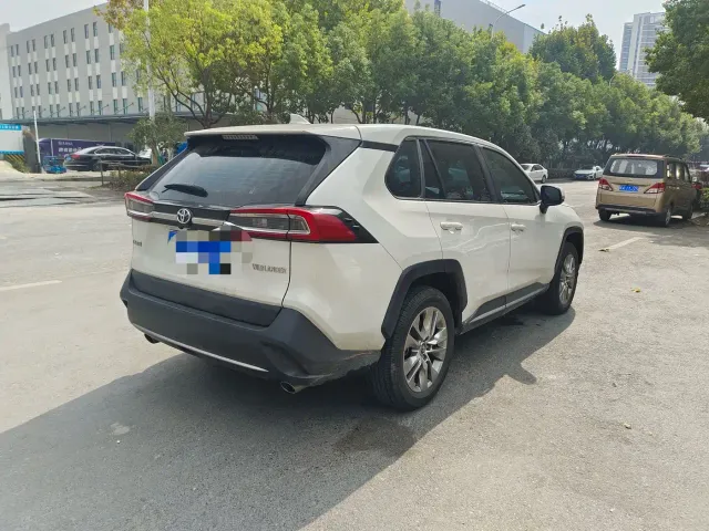 Toyota Wildlander — Фото автомобиля 3