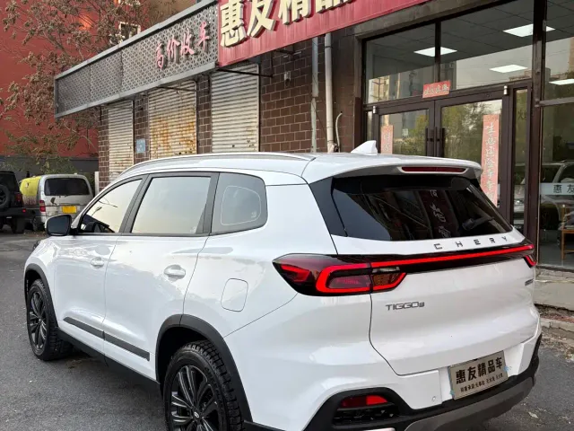 Chery Tiggo 8 — Фото автомобиля 6