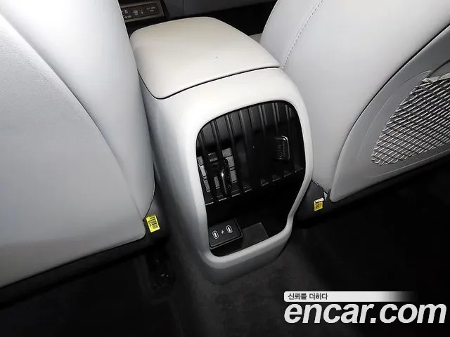Hyundai Kona SX2 — Фото автомобиля 14