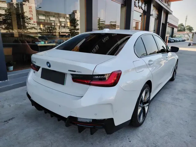 BMW i3 — Фото автомобиля 6