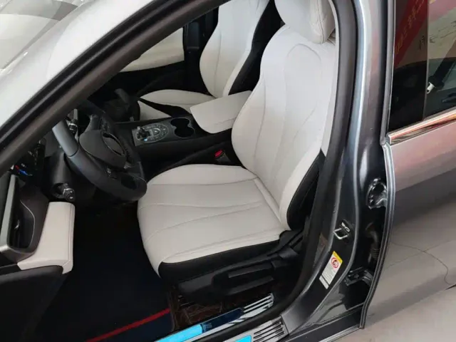 BYD Seal 05 DM-i — Фото автомобиля 14